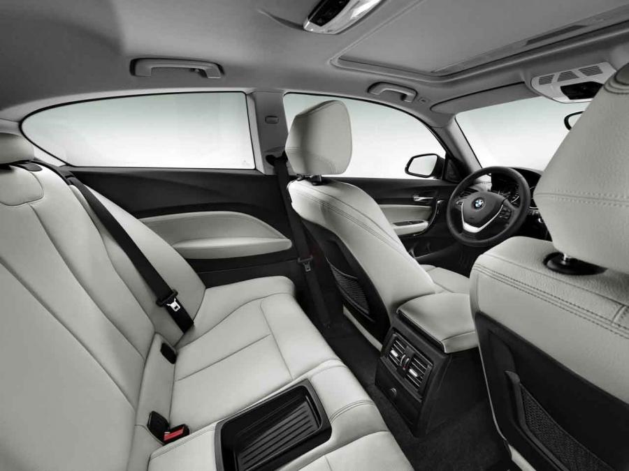  BMW 125d 3-Door 2012 года  (фото 12 из 25)